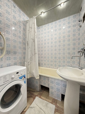 Продам двухкомнатную (2-комн.) квартиру, Тарчокова ул, 54кВ, Нальчик г