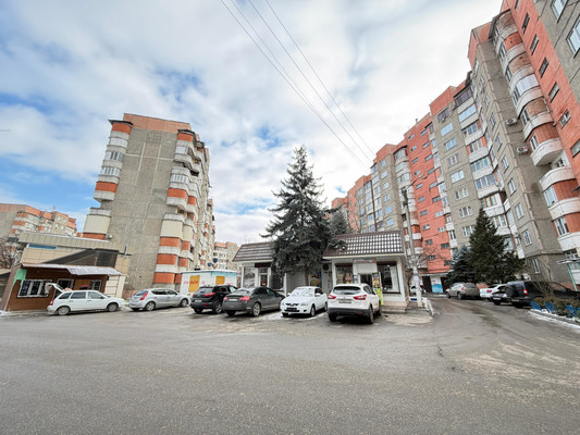 Продам двухкомнатную (2-комн.) квартиру, Тарчокова ул, 54кВ, Нальчик г