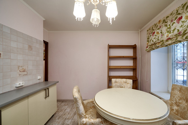 Продам двухкомнатную (2-комн.) квартиру, Воронежская ул, 14к1, Москва г