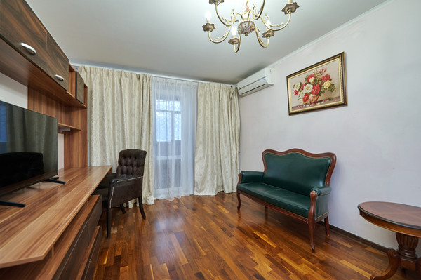 Продам двухкомнатную (2-комн.) квартиру, Воронежская ул, 14к1, Москва г