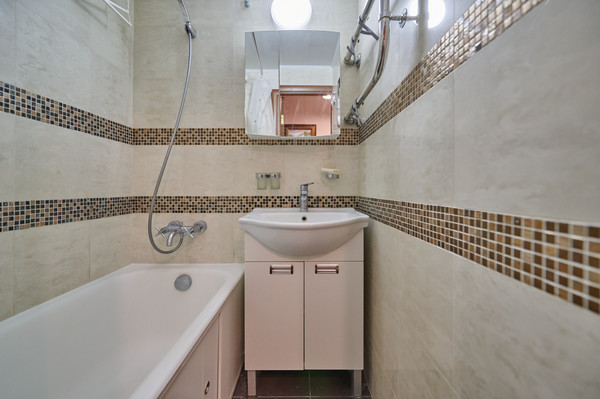 Продам двухкомнатную (2-комн.) квартиру, Воронежская ул, 14к1, Москва г