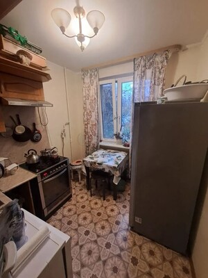 Продам двухкомнатную (2-комн.) квартиру, Кировоградская ул, 24к2, Москва г