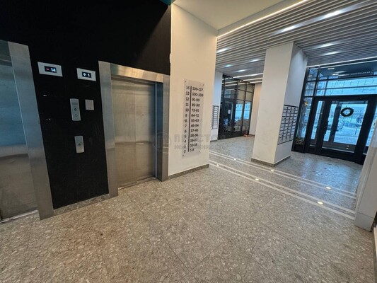 Продам двухкомнатную (2-комн.) квартиру, Аэростатная ул, 12к3, Кокошкино п