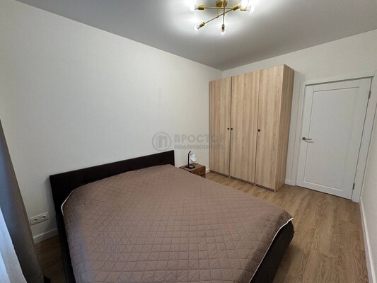 Продам двухкомнатную (2-комн.) квартиру, Аэростатная ул, 12к3, Кокошкино п