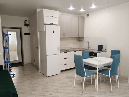 Продам однокомнатную (1-комн.) квартиру, Жемчужная ул, 1к8, Марьино д