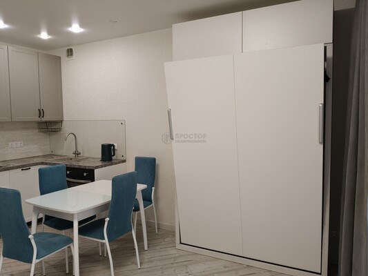 Продам однокомнатную (1-комн.) квартиру, Жемчужная ул, 1к8, Марьино д