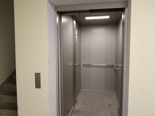 Продам однокомнатную (1-комн.) квартиру, Жемчужная ул, 1к8, Марьино д