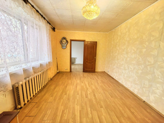 Продам трехкомнатную (3-комн.) квартиру, им А.Маркова мкр, 24, Дмитров г