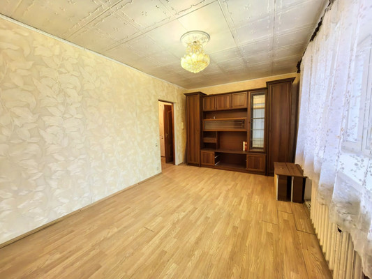 Продам трехкомнатную (3-комн.) квартиру, им А.Маркова мкр, 24, Дмитров г