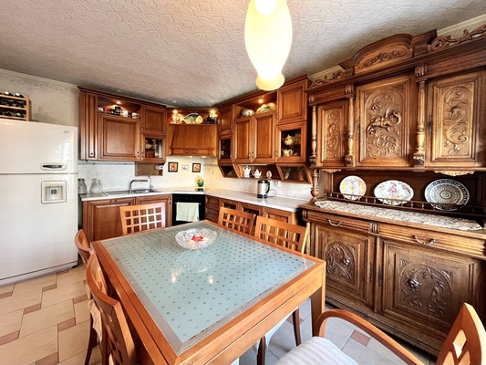 Продам многокомнатную квартиру, Комендантский пр-кт, 27к1, Санкт-Петербург г