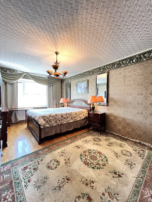 Продам многокомнатную квартиру, Комендантский пр-кт, 27к1, Санкт-Петербург г