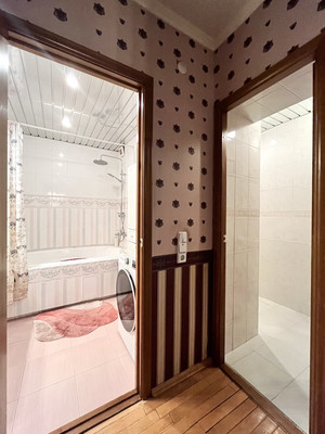 Продам многокомнатную квартиру, Комендантский пр-кт, 27к1, Санкт-Петербург г