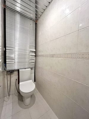 Продам многокомнатную квартиру, Комендантский пр-кт, 27к1, Санкт-Петербург г