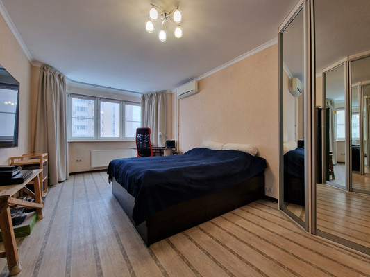 Сдам трехкомнатную (3-комн.) квартиру, Кашёнкин Луг ул, 6к3, Москва г