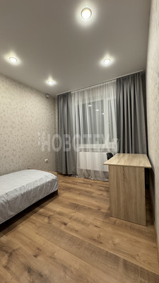 Сдам трехкомнатную (3-комн.) квартиру, Новосельская ул, 6, Холмская ст-ца