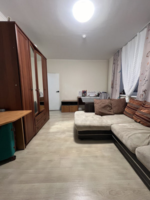 Продам трехкомнатную (3-комн.) квартиру, Просторная ул, 3к1, Путилково д