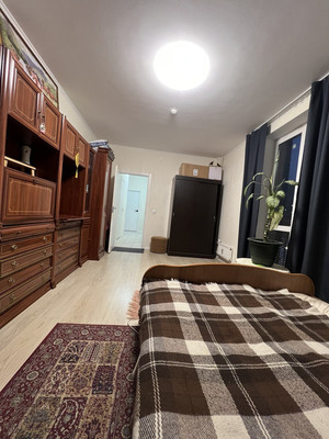 Продам трехкомнатную (3-комн.) квартиру, Просторная ул, 3к1, Путилково д