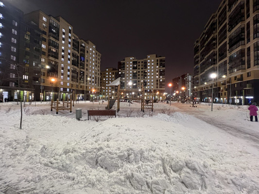 Продам трехкомнатную (3-комн.) квартиру, Просторная ул, 3к1, Путилково д