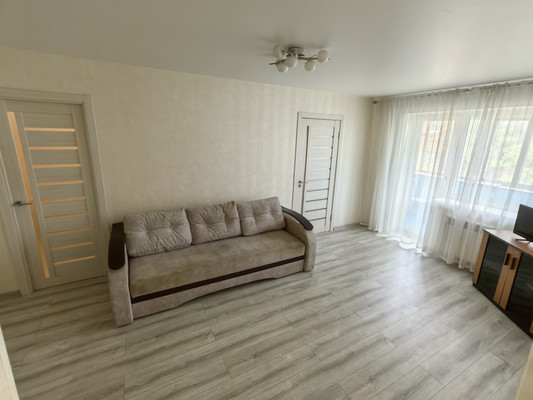 Сдам двухкомнатную (2-комн.) квартиру, Звездная ул, 17, Калининград г