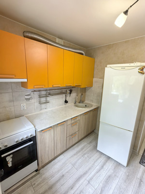 Сдам двухкомнатную (2-комн.) квартиру, Звездная ул, 17, Калининград г