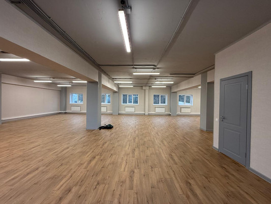 Сдам коммерческое помещение 80 м2, Родины ул, 43, Казань г