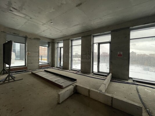 Продам двухкомнатную (2-комн.) квартиру, Светланова ул, 11к2, Москва г