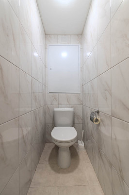 Продам трехкомнатную (3-комн.) квартиру, Ватутина ул, 2к2, Москва г