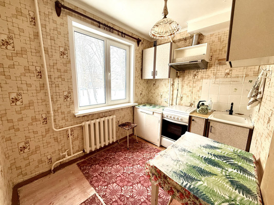 Продам трехкомнатную (3-комн.) квартиру, Мира ул, 14, Рогачево с