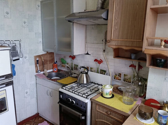 Продам однокомнатную (1-комн.) квартиру, Батурина ул, 44/50, Симферополь г