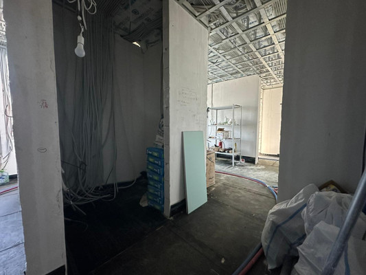 Продам трехкомнатную (3-комн.) квартиру, Зорге ул, 9к2, Москва г