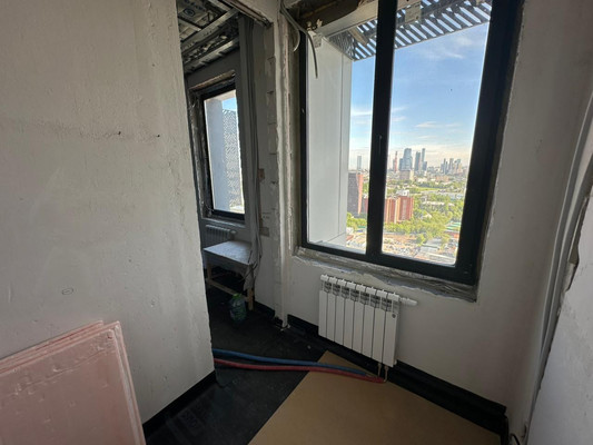 Продам трехкомнатную (3-комн.) квартиру, Зорге ул, 9к2, Москва г