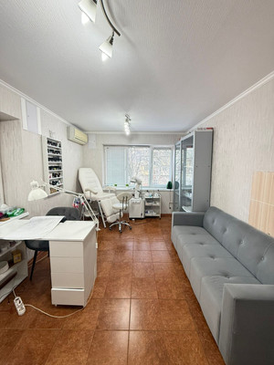 Продам двухкомнатную (2-комн.) квартиру, Кирова ул, 14, Нальчик г