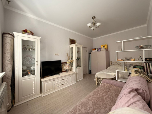 Продам однокомнатную (1-комн.) квартиру, Солнечная ул, 10к7, Нальчик г