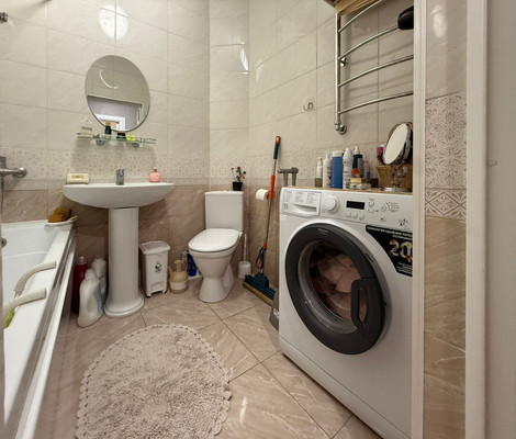 Продам однокомнатную (1-комн.) квартиру, Солнечная ул, 10к7, Нальчик г