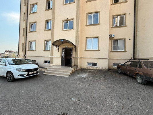 Продам однокомнатную (1-комн.) квартиру, Солнечная ул, 10к7, Нальчик г