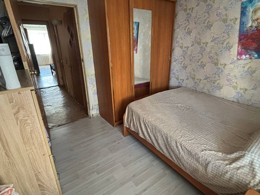 Продам трехкомнатную (3-комн.) квартиру, Блюхера ул, 4, Казань г