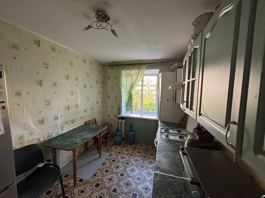 Продам трехкомнатную (3-комн.) квартиру, Блюхера ул, 4, Казань г