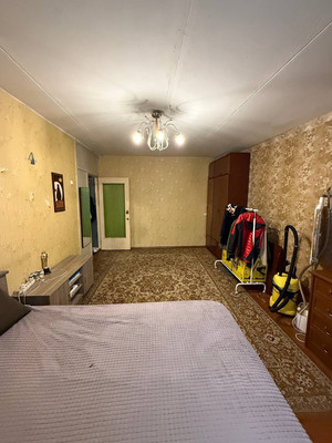 Продам двухкомнатную (2-комн.) квартиру, Серова ул, 19, Казань г