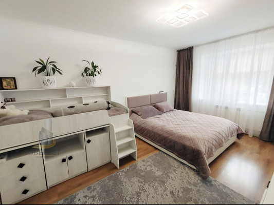 Продам трехкомнатную (3-комн.) квартиру, Мичурина ул, 27к3, Королев г