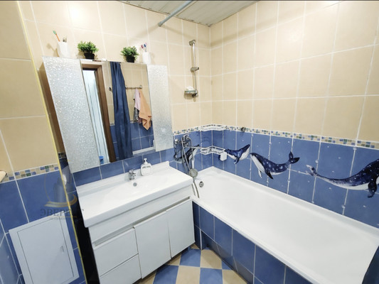 Продам трехкомнатную (3-комн.) квартиру, Мичурина ул, 27к3, Королев г