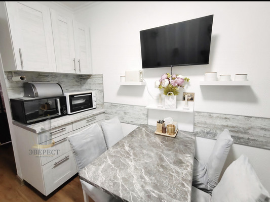 Продам трехкомнатную (3-комн.) квартиру, Мичурина ул, 27к3, Королев г