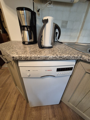 Продам однокомнатную (1-комн.) квартиру, Маршала Захарова ул, 60, Санкт-Петербург г