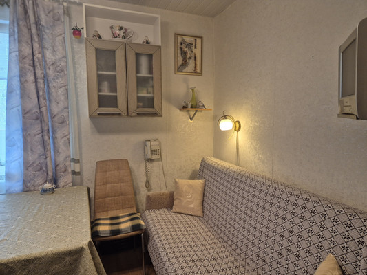 Продам однокомнатную (1-комн.) квартиру, Маршала Захарова ул, 60, Санкт-Петербург г