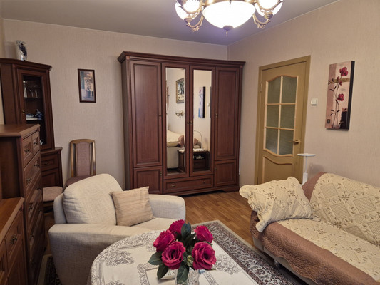 Продам однокомнатную (1-комн.) квартиру, Маршала Захарова ул, 60, Санкт-Петербург г