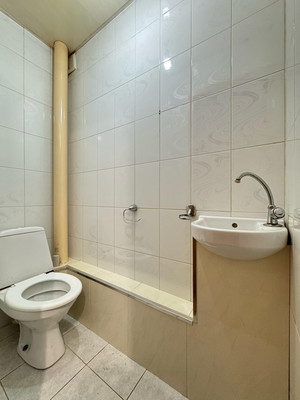 Продам трехкомнатную (3-комн.) квартиру, Профсоюзная ул, 224А, Вольный Аул кп