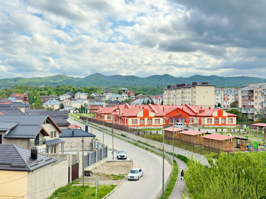 Продам трехкомнатную (3-комн.) квартиру, Профсоюзная ул, 224А, Вольный Аул кп