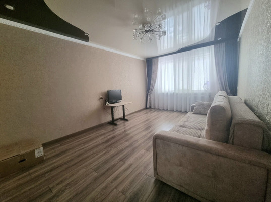 Продам трехкомнатную (3-комн.) квартиру, Ю.А.Гагарина ул, 6, Нальчик г