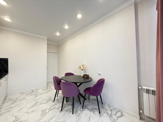 Продам двухкомнатную (2-комн.) квартиру, Тлостанова ул, 32, Нальчик г