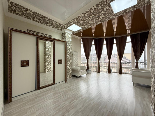 Продам многокомнатную квартиру, Шарданова ул, 46кб, Нальчик г