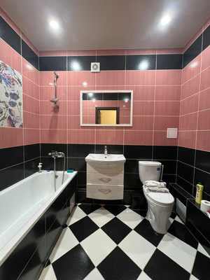 Сдам двухкомнатную (2-комн.) квартиру, им. Героя Яцкова И.В. ул, 15к2, Краснодар г